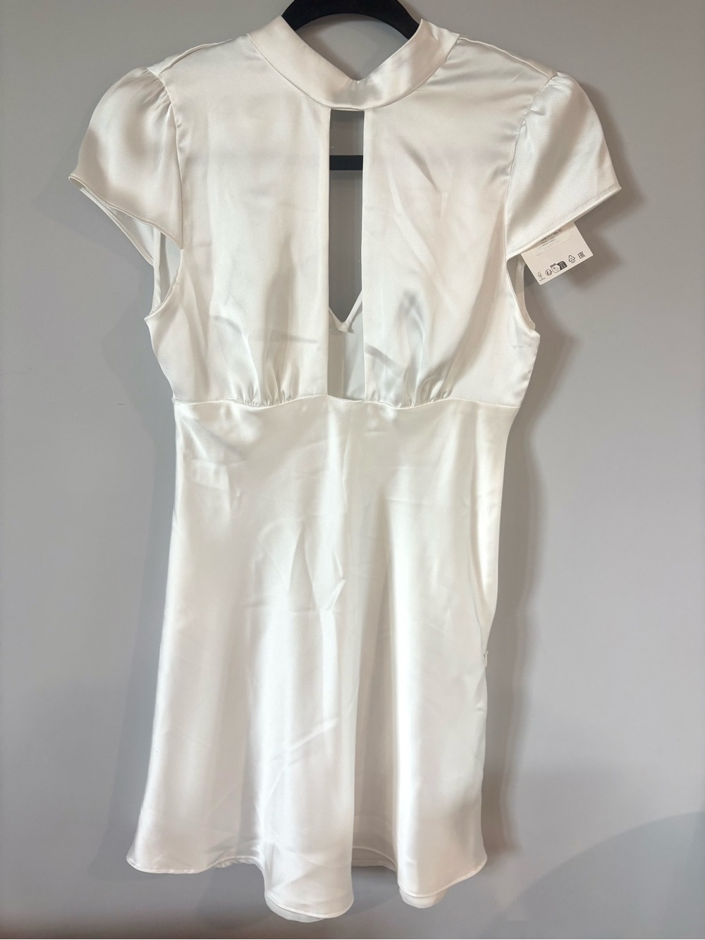 NWT White Satin Short Sleeve Dress with Keyhole Back